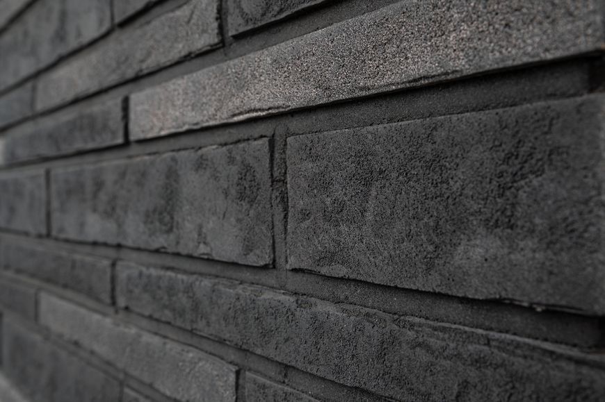 Фасадная плитка Loft Brick Дублин 50, ручная формовка, насыщенный тёмно-коричневый оттенок с эффектом старого кирпича 2277 фото