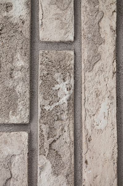 Фасадная плитка Loft Brick Rockface 541, ручная формовка с натуральной фактурой 234 фото
